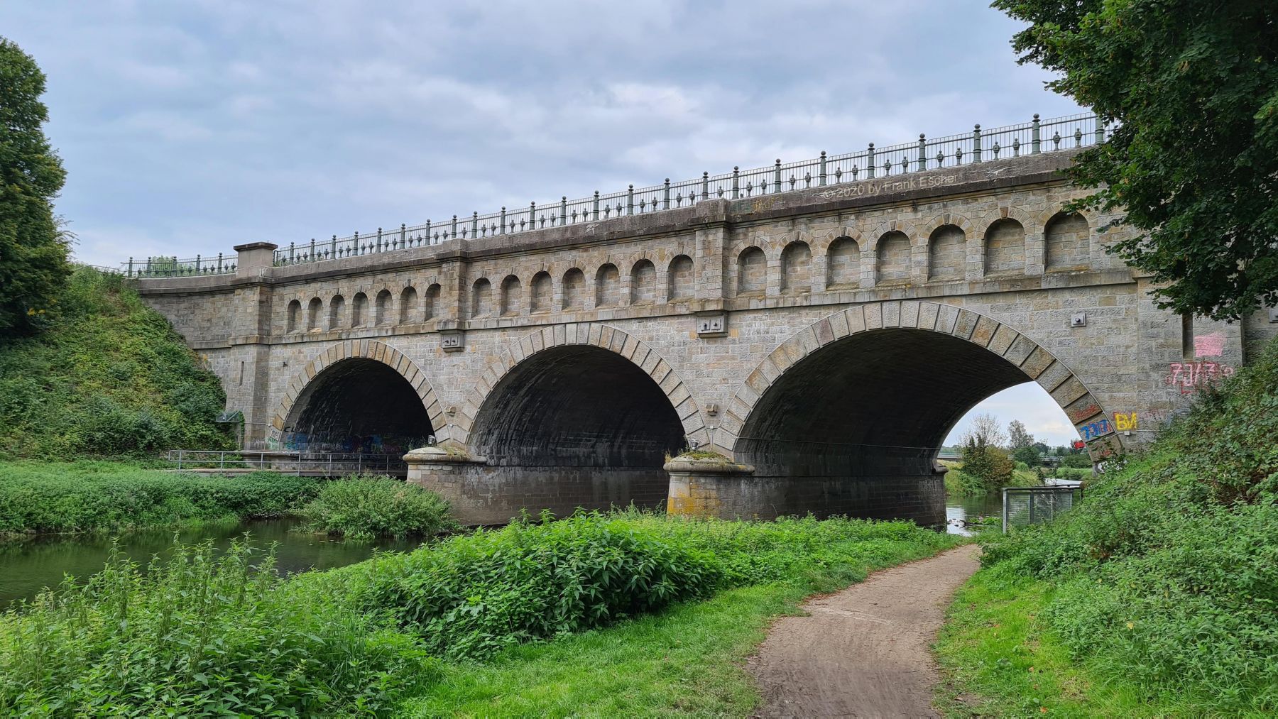 Dreibogenbrücke