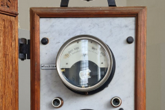 Detail alter Schaltschrank