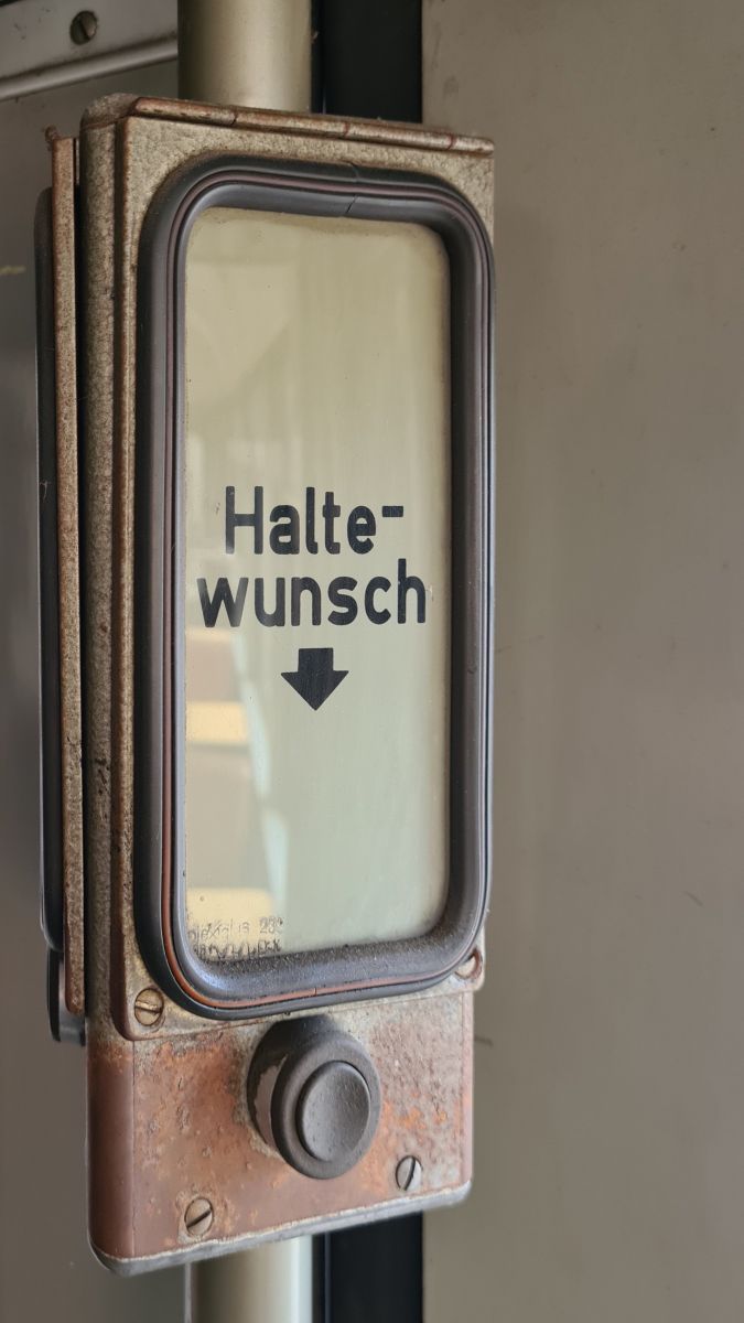 Gelenk-Straßenbahntriebwagen GT8