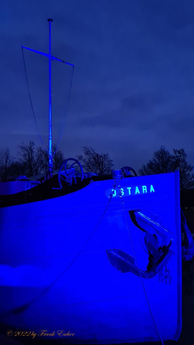 Schleppkahn Ostara