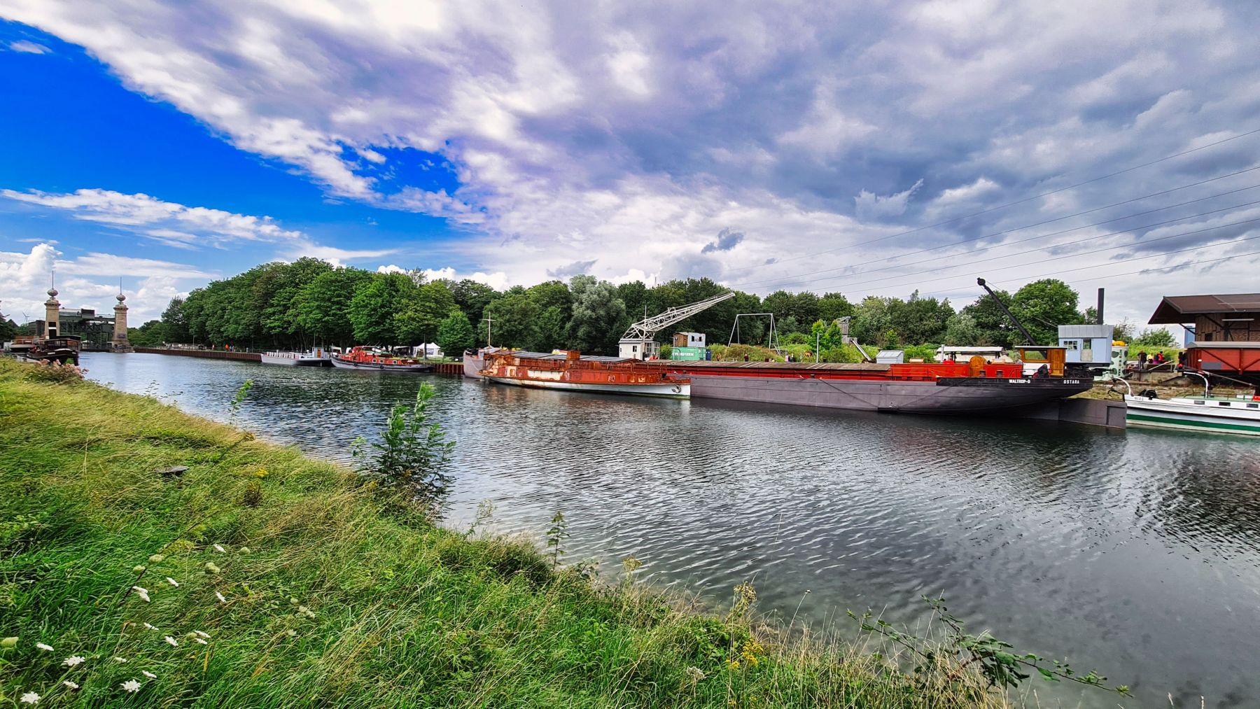 Oberwasser mit Museumsschiffen