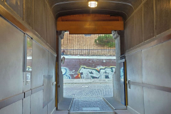 Blick aus dem Lastenaufzug des alten Elbtunnels