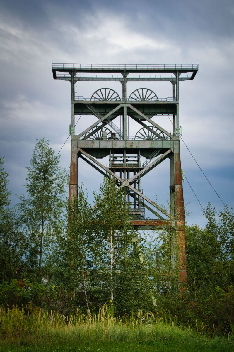 zweigeschossige Turmgerüst über Schacht 4