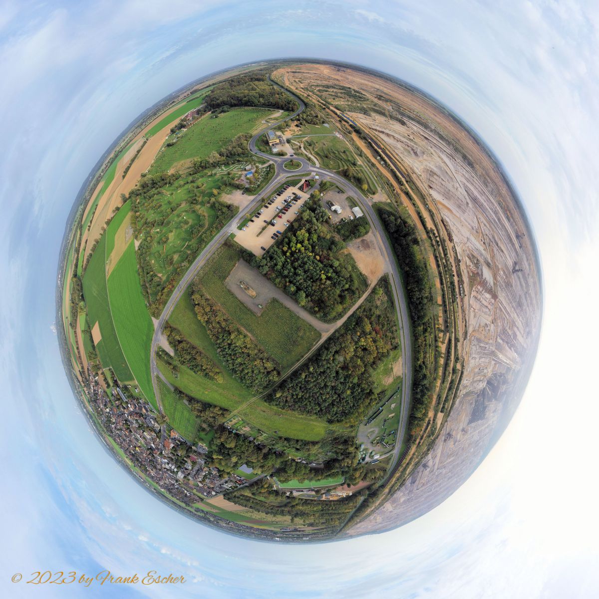 Tiny Planet vom Tagebau Hambach