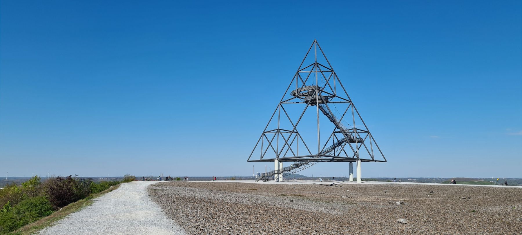 Haldenplateau mit Tetraeder