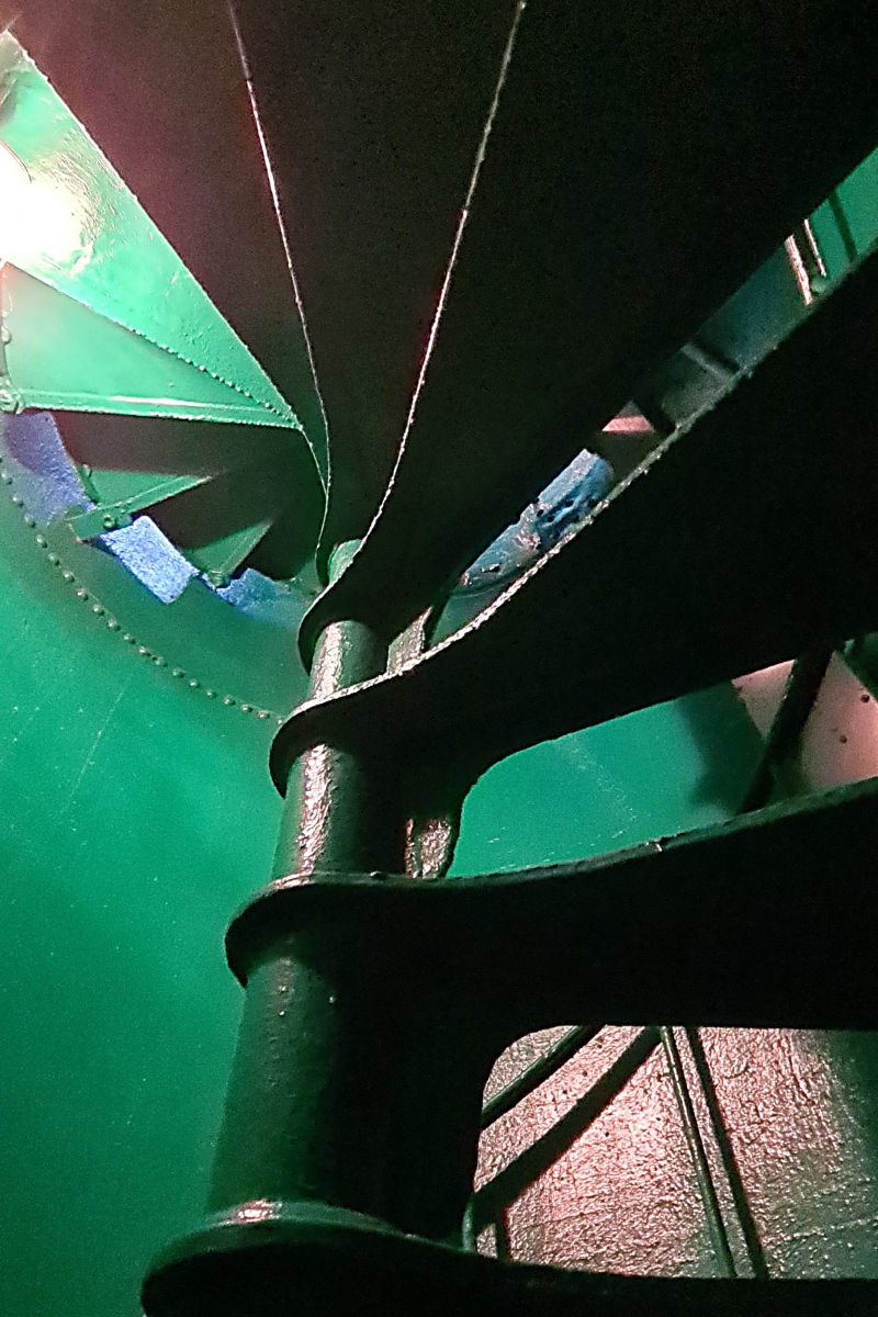 Wendeltreppe im Wassertank, Blick nach oben
