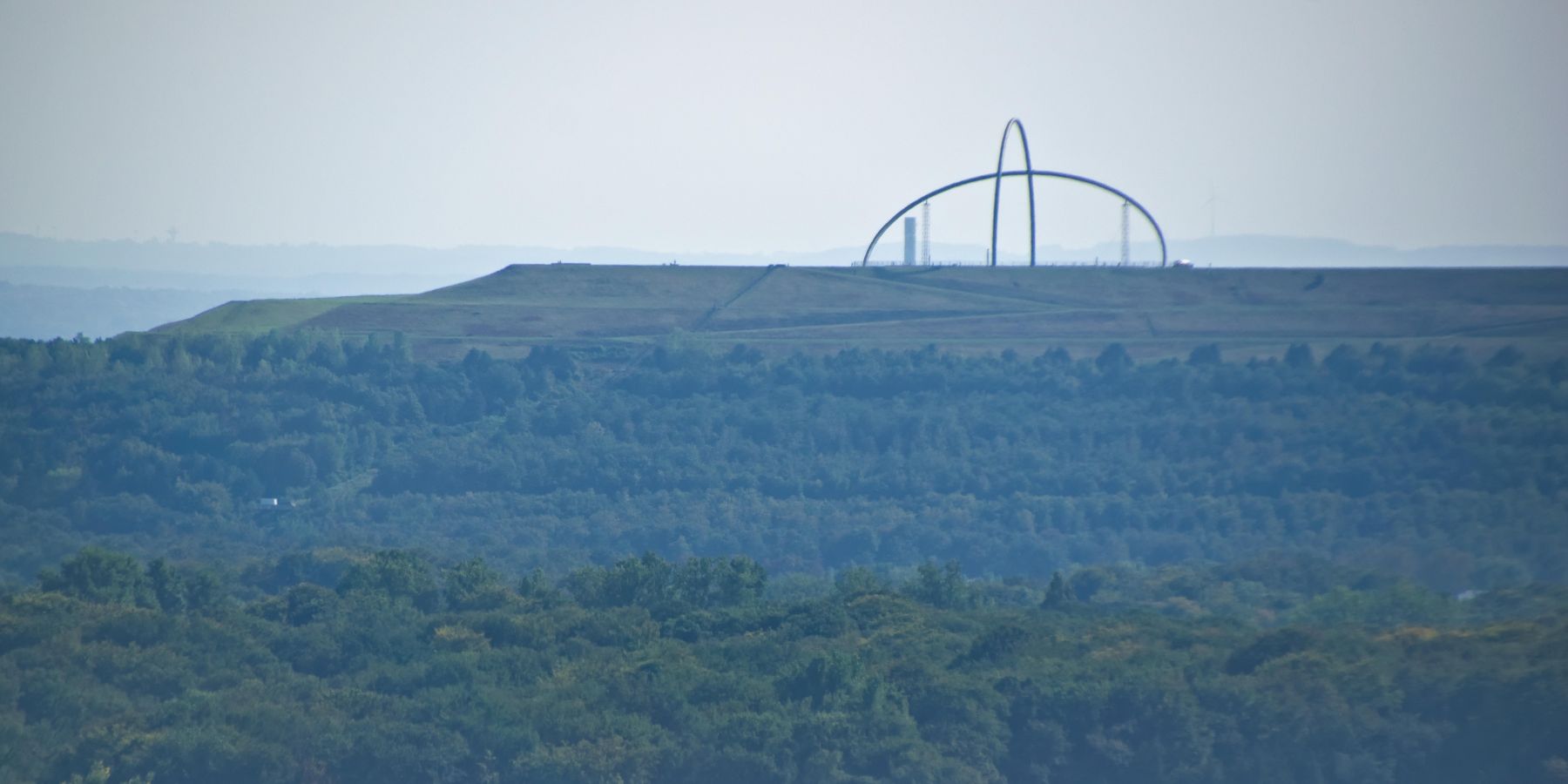 Halde Hoheward mit Sonnenobservatorium